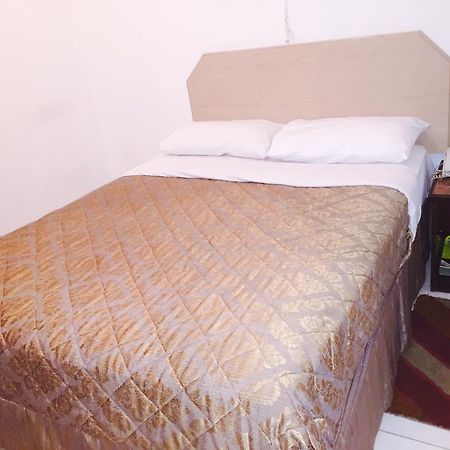 Gold Plaza Guest House Дубай Екстер'єр фото