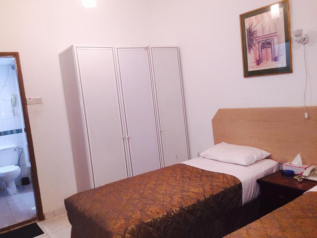 Gold Plaza Guest House Дубай Номер фото